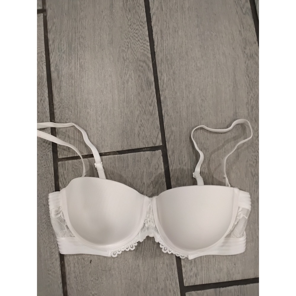 Maidenform White Lace Trim Comfort Underwire Bra 36B